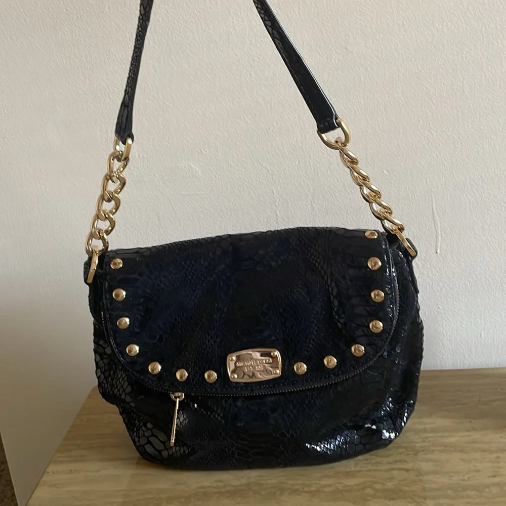 Michael Kors Bedford Black Convertible Shoulder Strap Embossed Leather Handbag - Picture 7 of 12